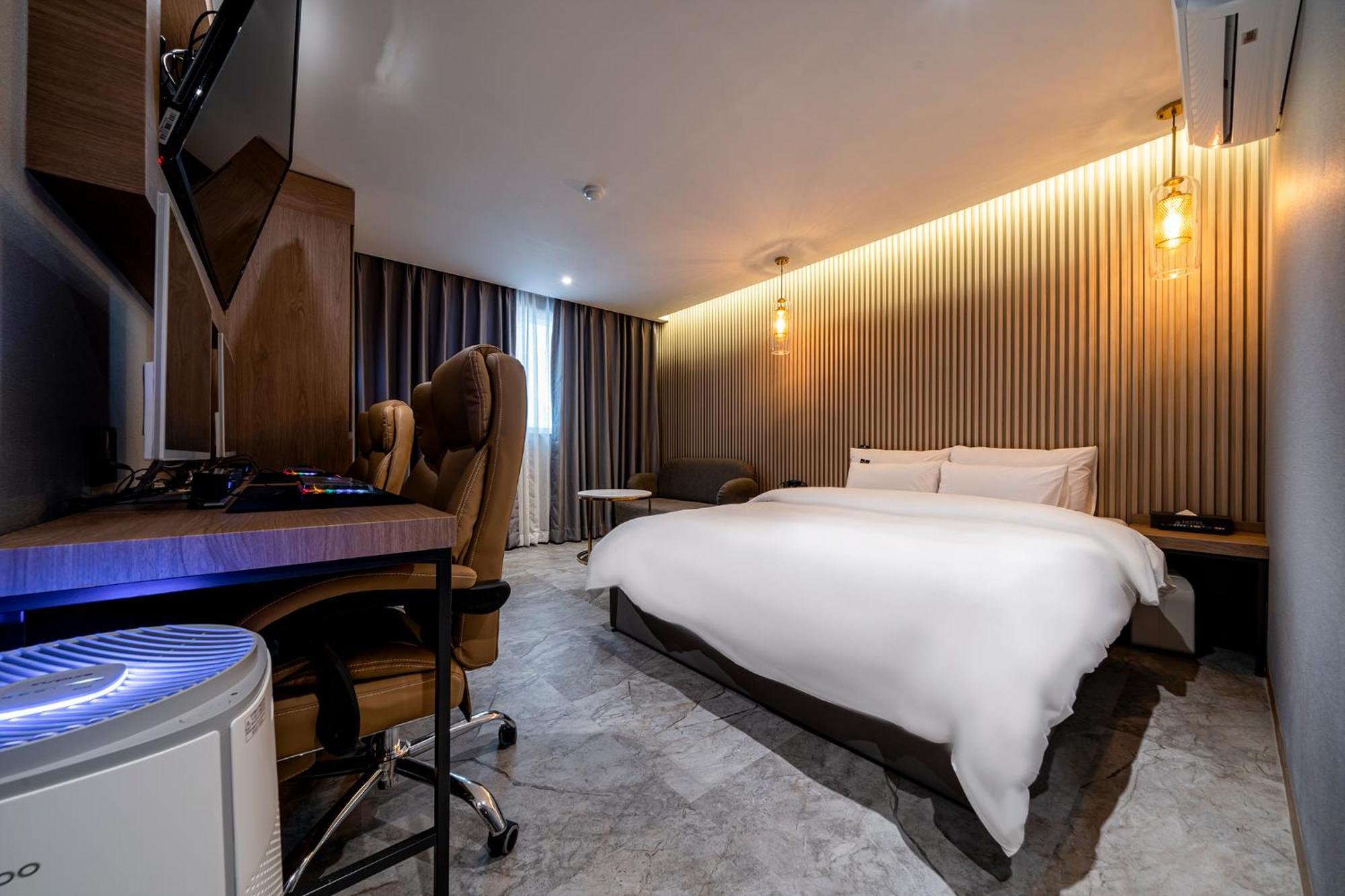 Urban Brown Hotel Chungju City Hall Exterior foto